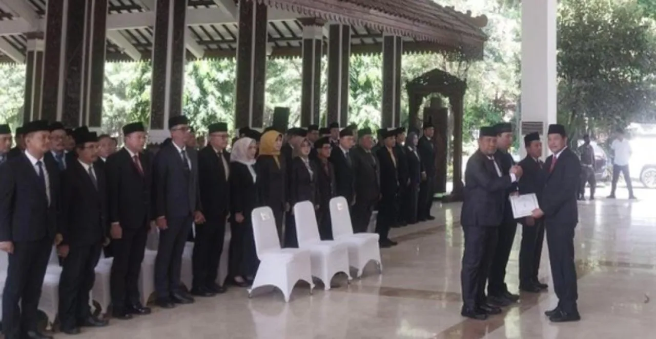 Baca juga : 'Blak-blakan', Wabup Sidoarjo Mimik Ngaku Kecewa ke Bupati Subandi