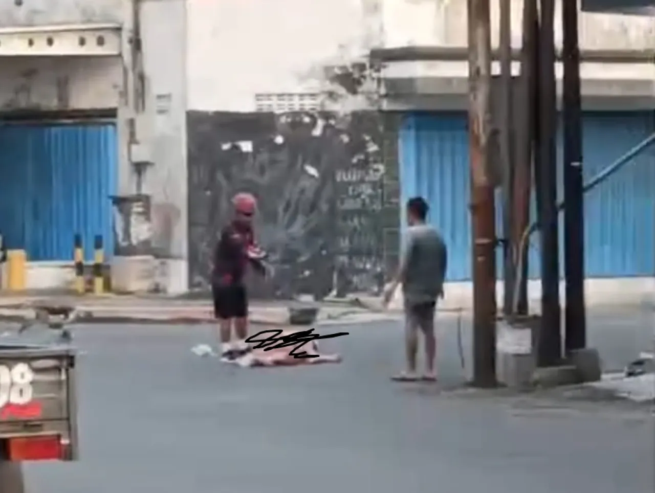 Terobos Lampu Merah, Sopir Truk Tabrak Pengendara Motor di Simpang Empat Jalan Bali Kota Blitar