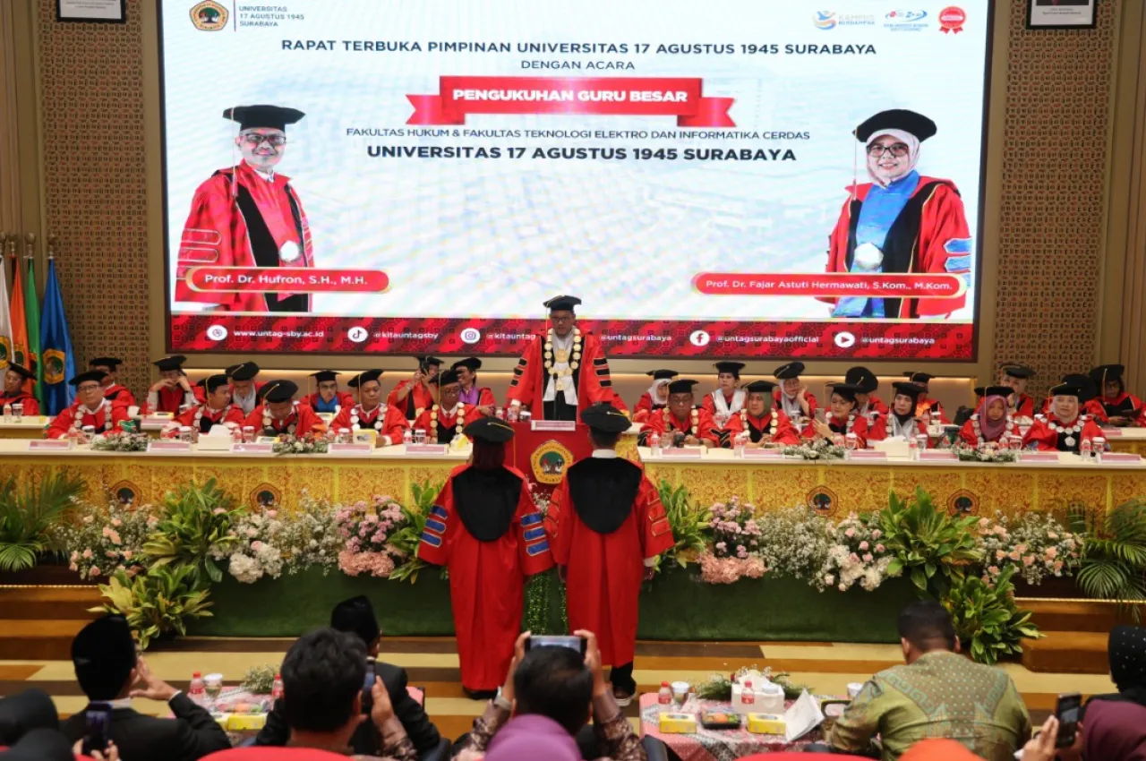 Tekankan Demokrasi dan Patriotisme, Untag Surabaya Kukuhkan Dua Guru Besar Bidang Hukum dan Teknolog