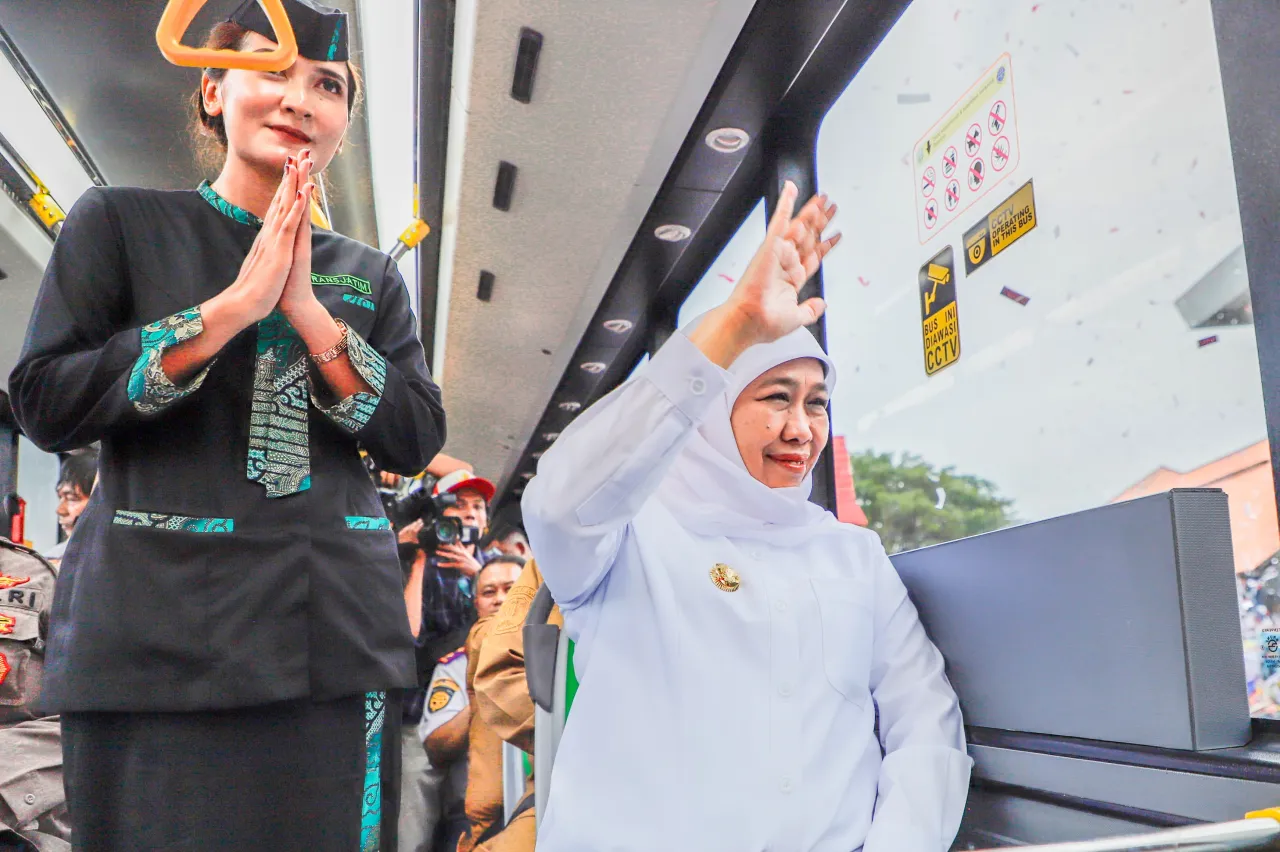 Perkuat Akses Kepulauan, Khofifah Dorong Pembangunan Pelabuhan dan Rute Baru Laut di Jatim