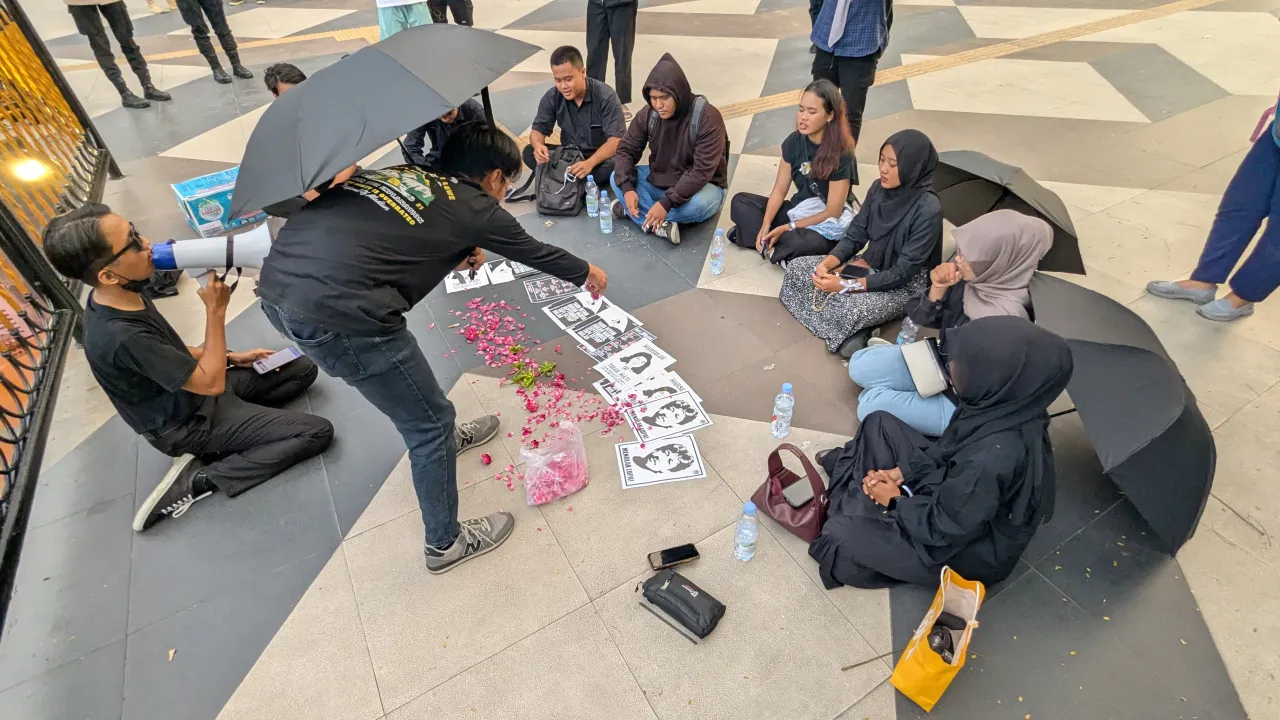 Aksi Kamisan Perdana Digelar di Madiun, Mahasiswa Tuntut Keadilan untuk Aktivis Hilang