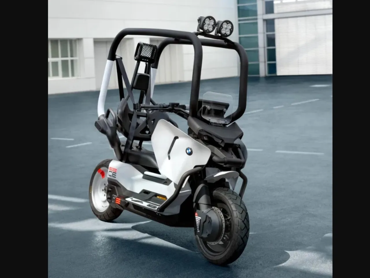 BMW Motorrad Pamer Skuter Listrik Canggih, Berkendara Tanpa Helm