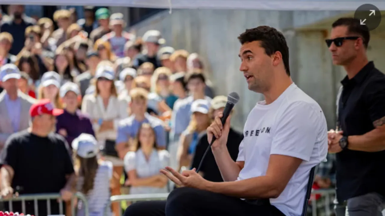 Baca juga : Tragedi di Utah: Charlie Kirk Ditembak Saat Pidato di Kampus