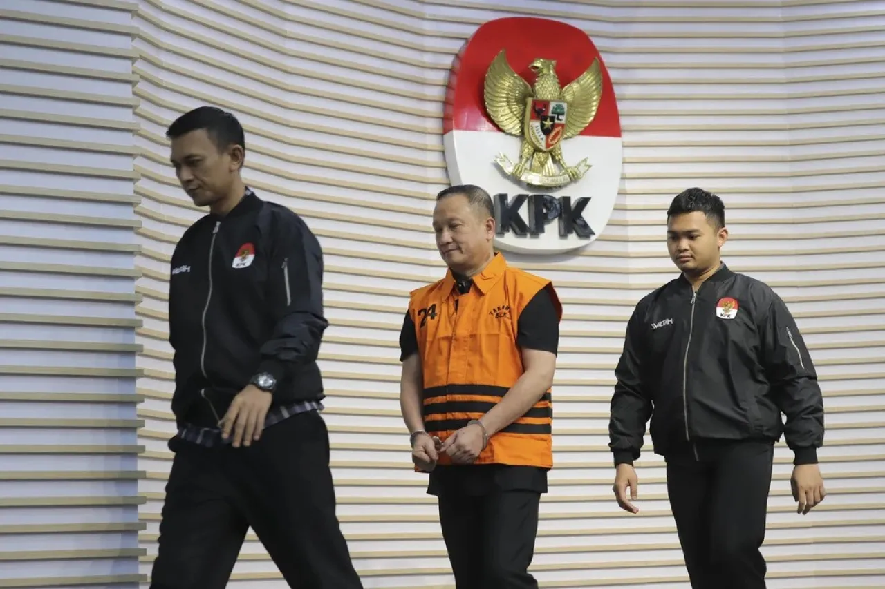 Baca juga : Usai Dijemput Paksa, Seorang Markus Langsung Ditahan KPK