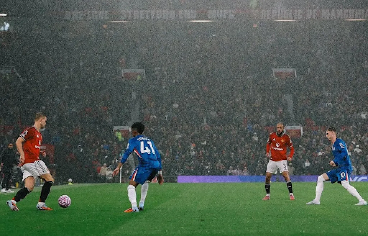 Baca juga : Setan Merah Kembali ke Jalur Kemenangan, Chelsea Tumbang di Old Trafford
