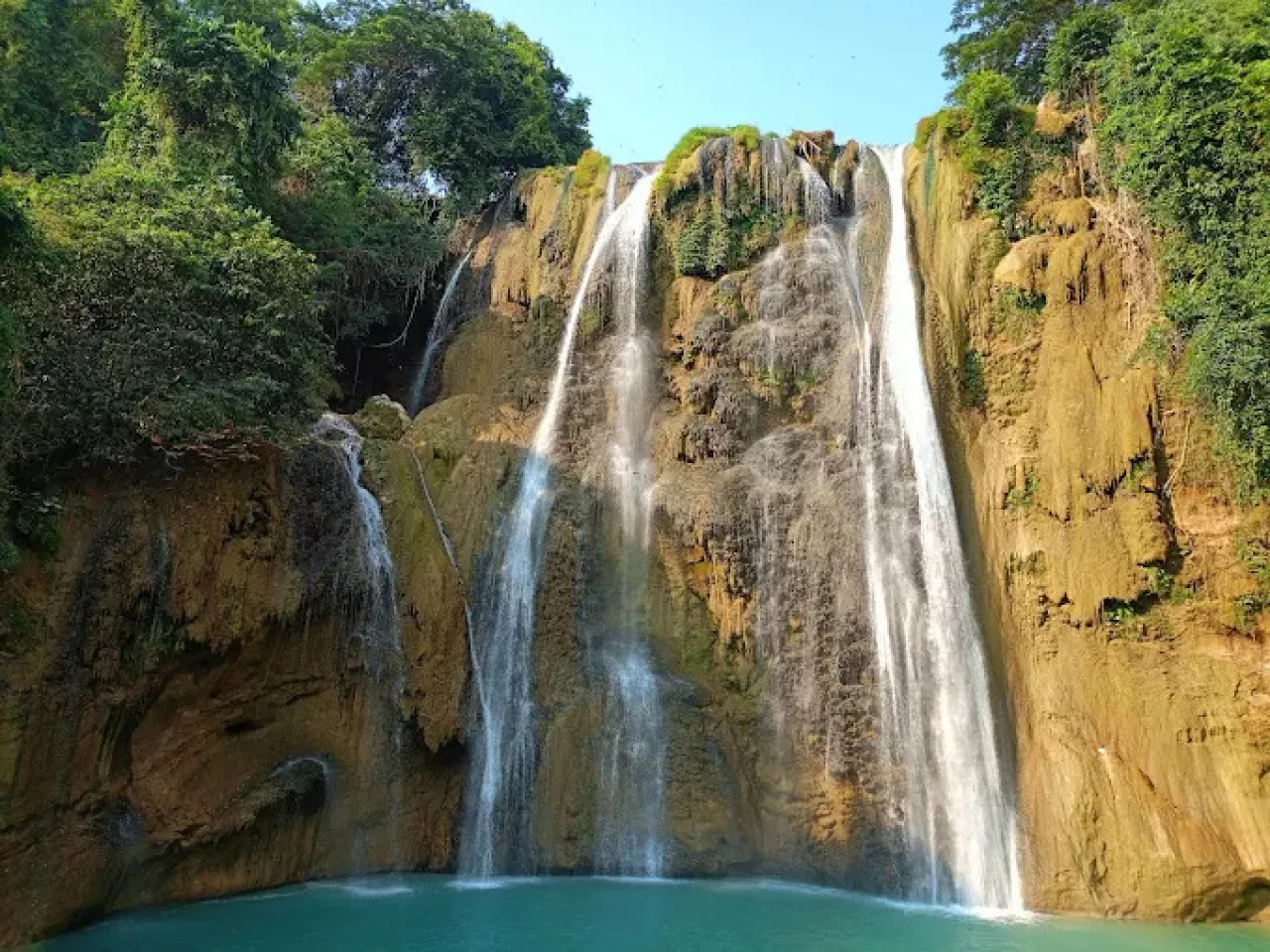 Air Terjun Putri Nglirip, Pesona Alam Tuban dengan Nuansa Legenda