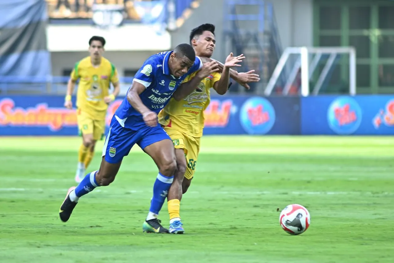 Rivera Dikartu Merah, Bajul Ijo Takluk dari Persib Bandung