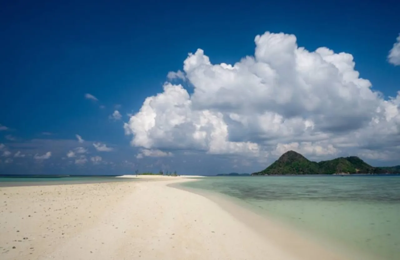 Simpan Sejuta Pesona, Pulau Bawean Dijuluki ‘Surga Tersembunyi’ di Laut Jawa