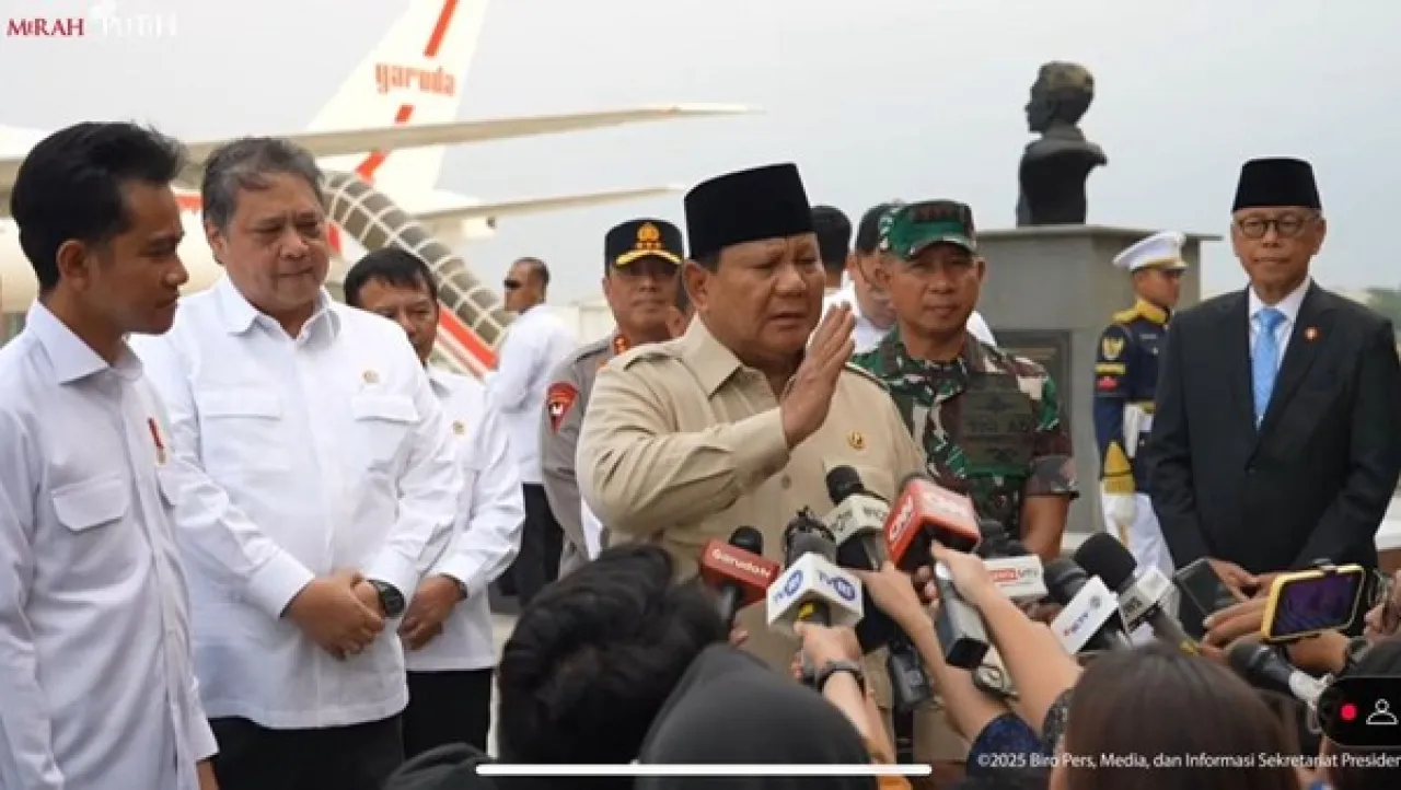 Prabowo Prihatin Kasus Keracunan, Minta Jangan Dipolitisasi
