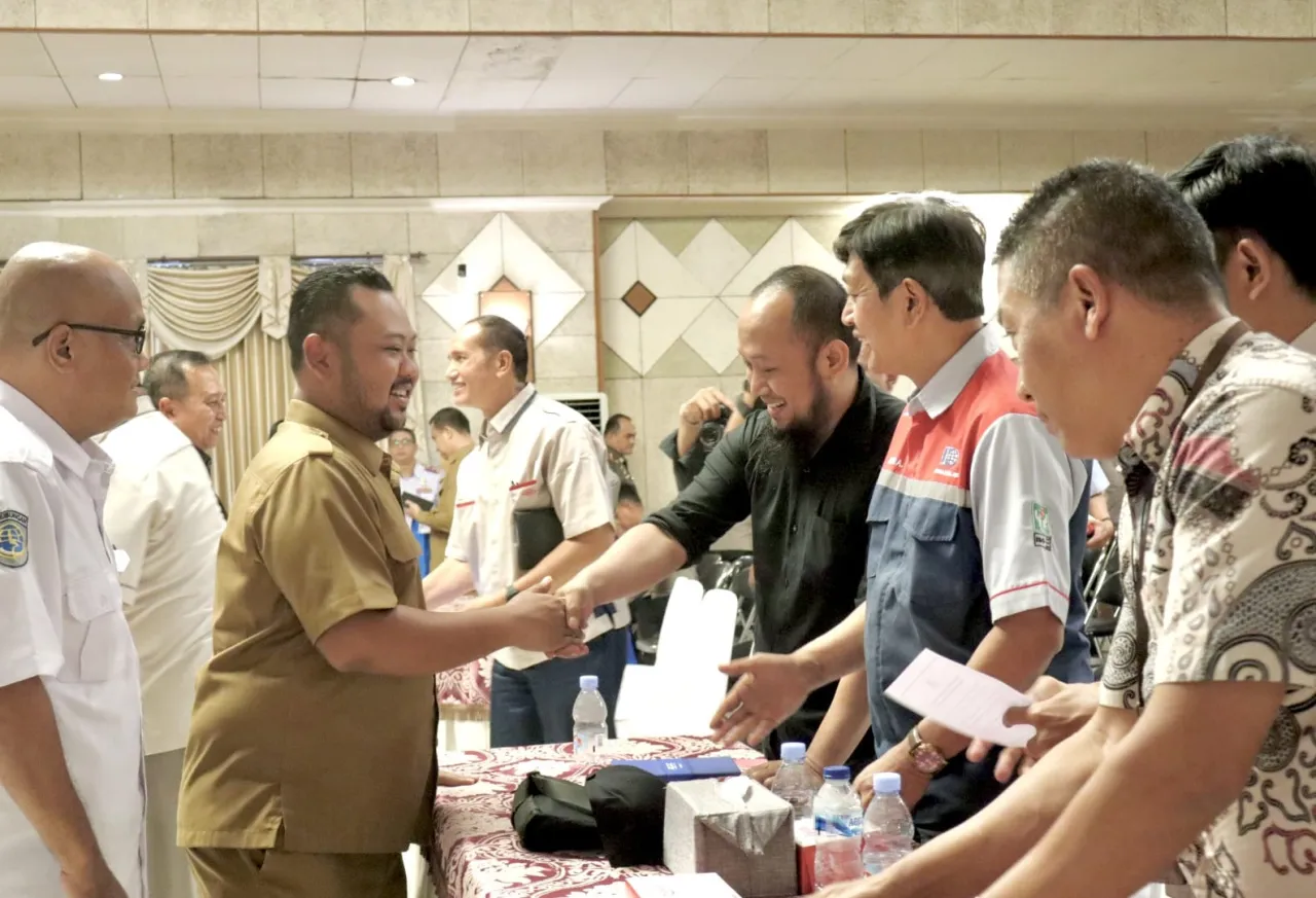 Truk Barang Wajib Tertib, Perusahaan di Gresik Sepakat Patuhi Jam Operasional