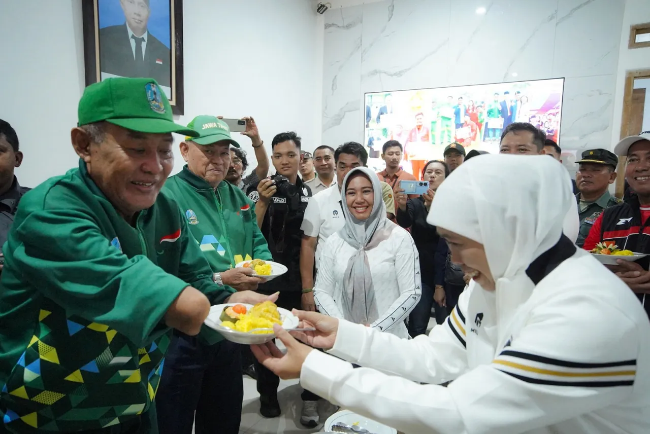 Wali Kota Mojokerto Bersama Gubernur Jatim Rayakan Syukuran Haornas ke-42 Bersama Atlet Paralimpik