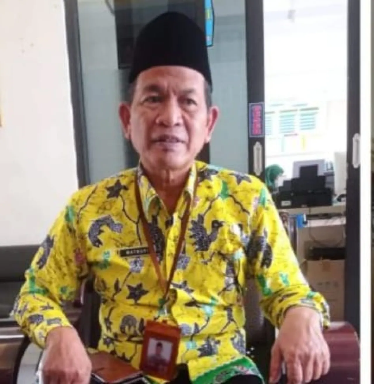 H. Manuri Semangati Belajar Siswa Meski Gedung Laboratorium Direnovasi