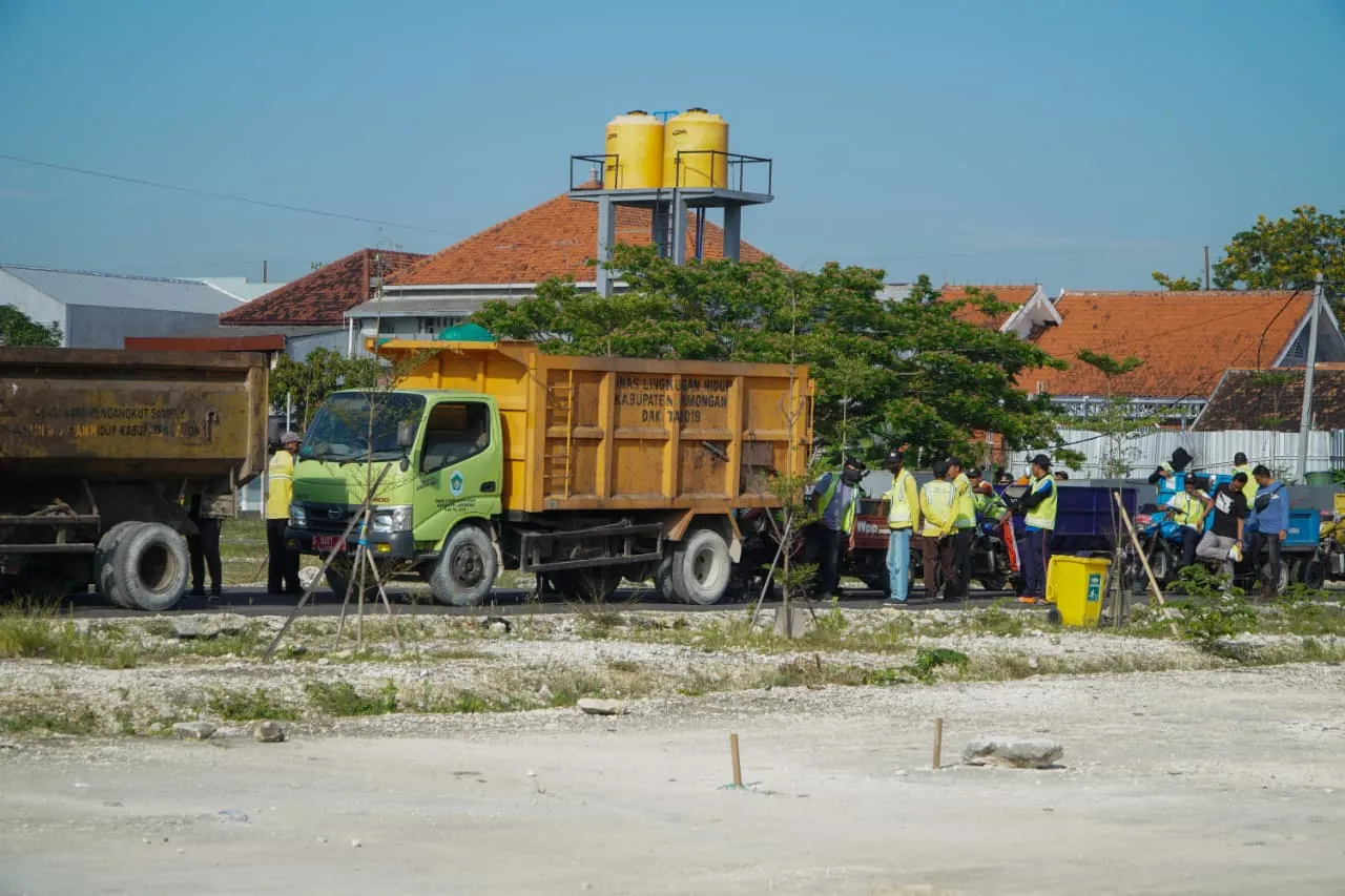 Warga Lamongan Sumbang Sampah setiap Hari Sampai 550 Ton