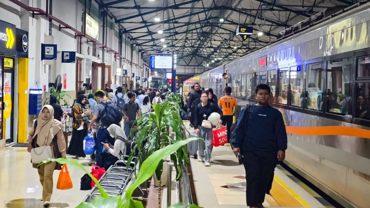 Sambut Event Gandrung Sewu 2025 Banyuwangi, KAI Daop 7 Madiun Bagikan Diskon Promo Tiket 10 Persen