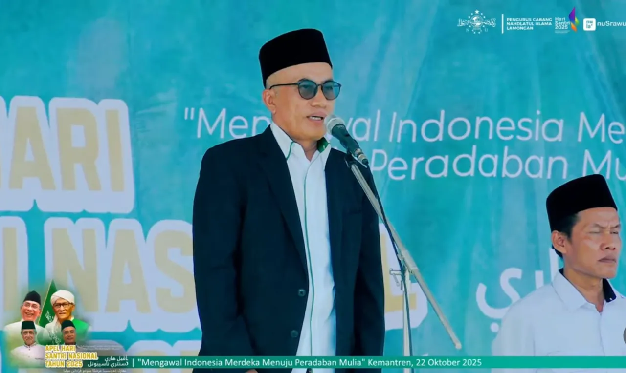 Ribuan Santri Ikuti Apel HSN, PCNU Lamongan Desak Bupati Terbitkan Perbup Tentang Pesantren
