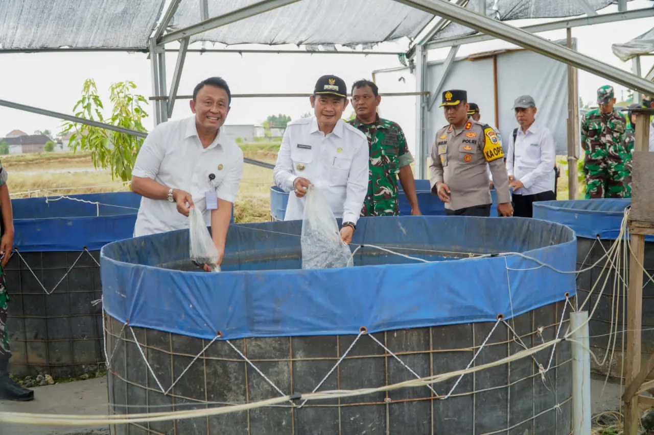 Tim Ahli Utama Kedeputian I Kantor Staf Presiden, Kunjungi Kampung Pandu di Lamongan