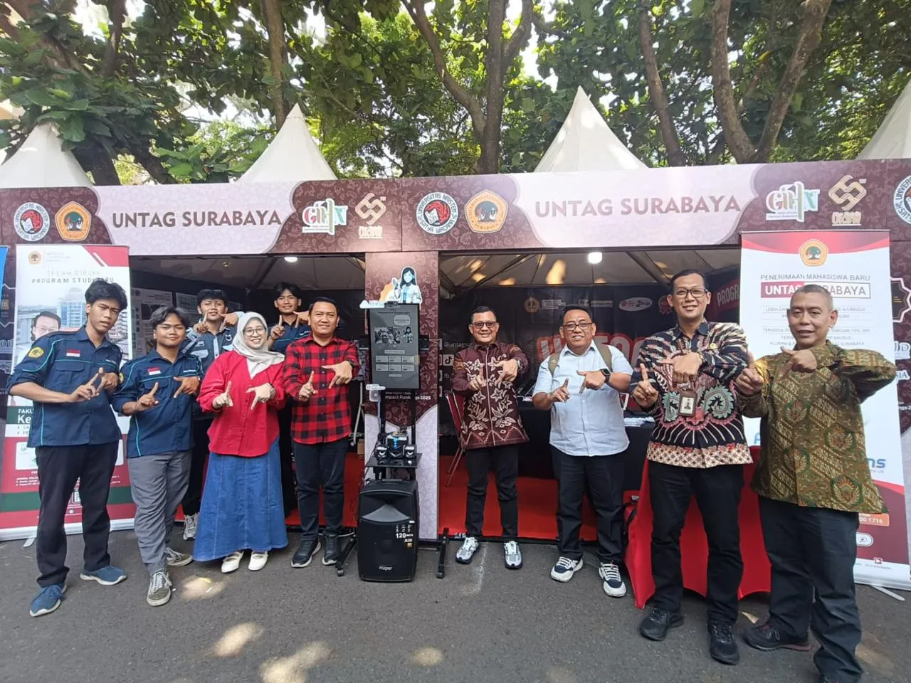 Untag Surabaya Raih Penghargaan Best Poster di Gelar Inovasi Harmoni Nusantara 2025