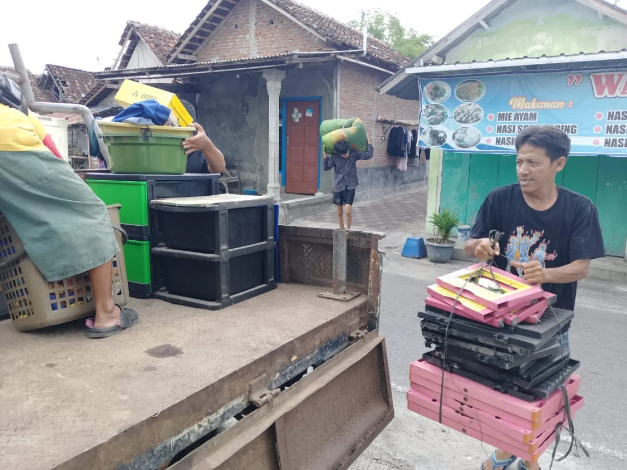 Usai Viral Diberitakan, Akhirnya Satu Keluarga di Kota Madiun Dapat Hunian Layak Sementara
