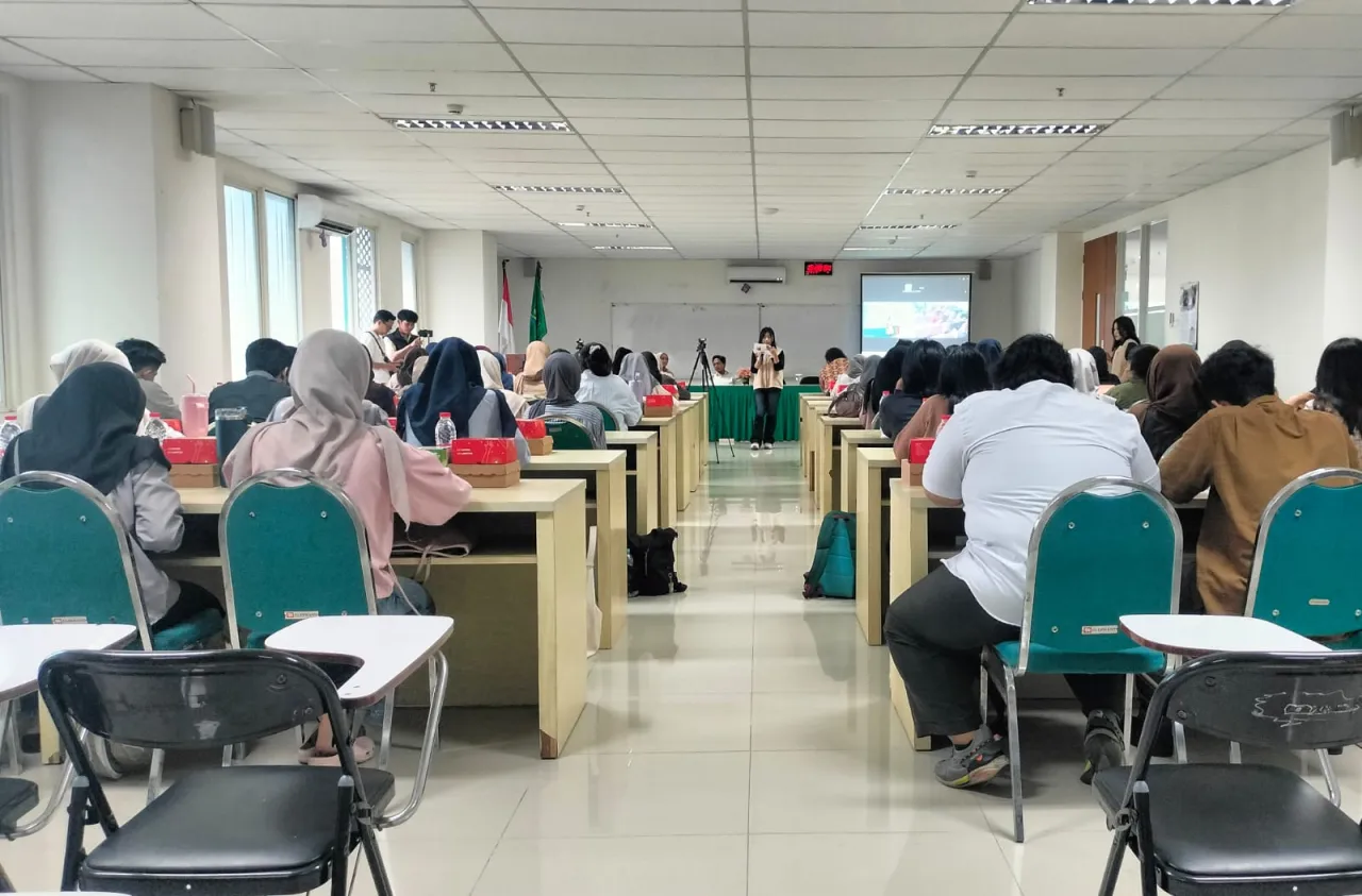 Mafindo Sidoarjo Berkolaborasi dengan UHW Perbanas Surabaya Gelar Pelatihan AI Ready Asean