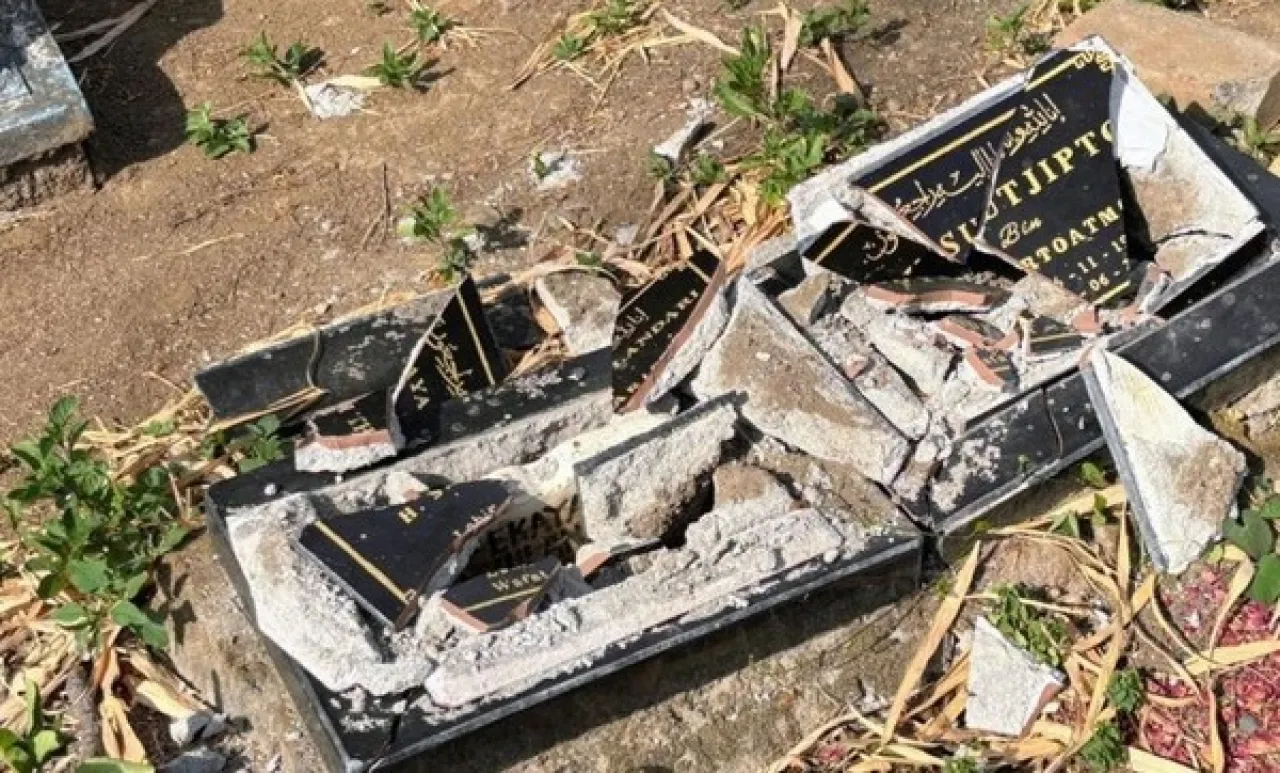 Heboh! 26 Makam di Situbondo Diduga Dirusak Orang Tak Dikenal