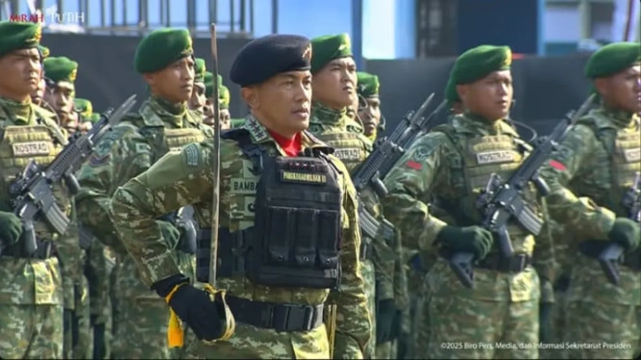 Komandan Upacara HUT ke-80 TNI, Bintang Tiga