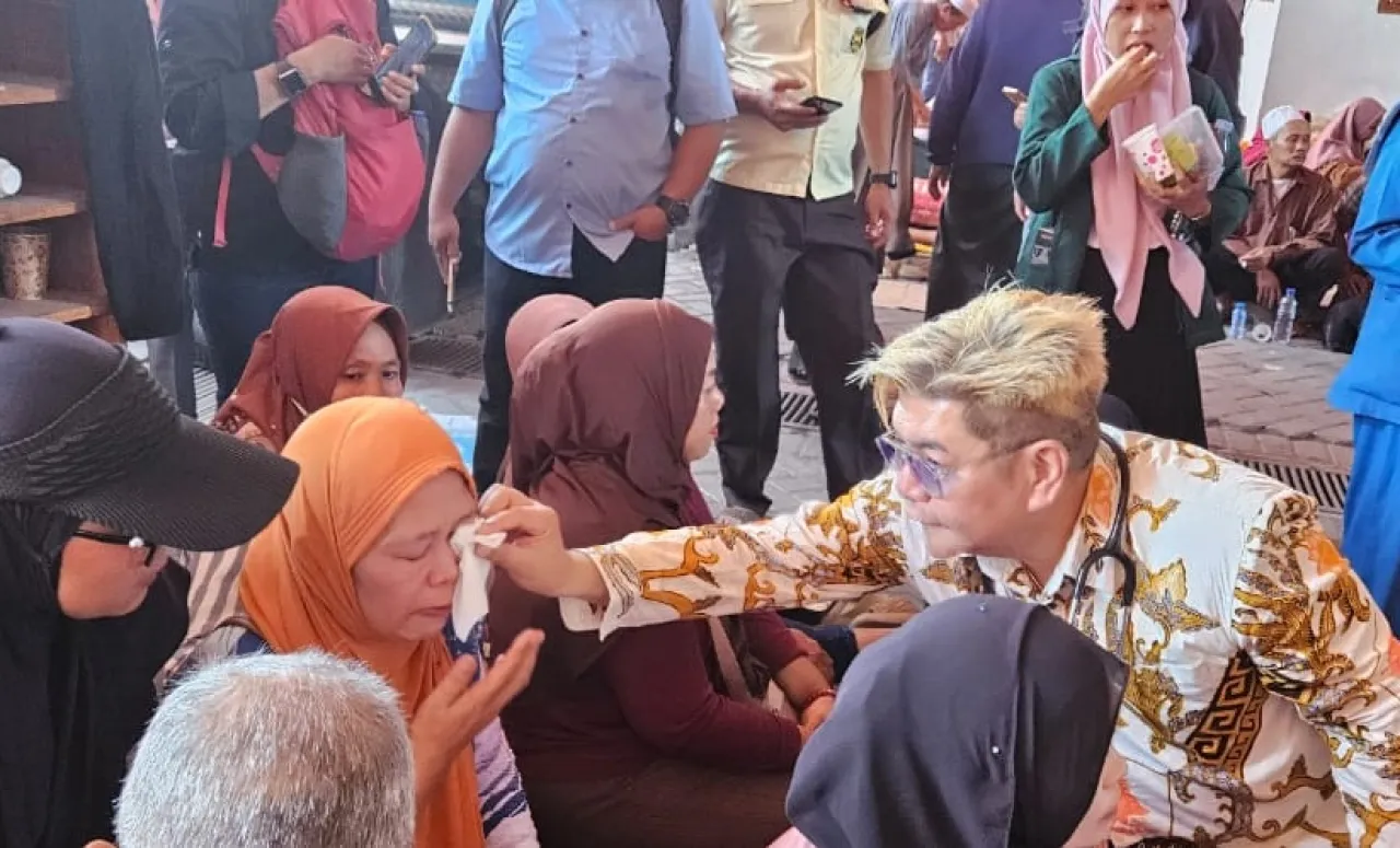 Musibah di Ponpes Al Khoziny, Benjamin Kristianto Jaga Kesehatan Keluarga Korban