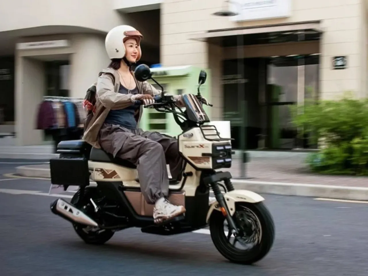 Honda Square X125 Resmi Meluncur, Skuter Petualang 125 cc dengan Desain Boxy dan Fitur ABS