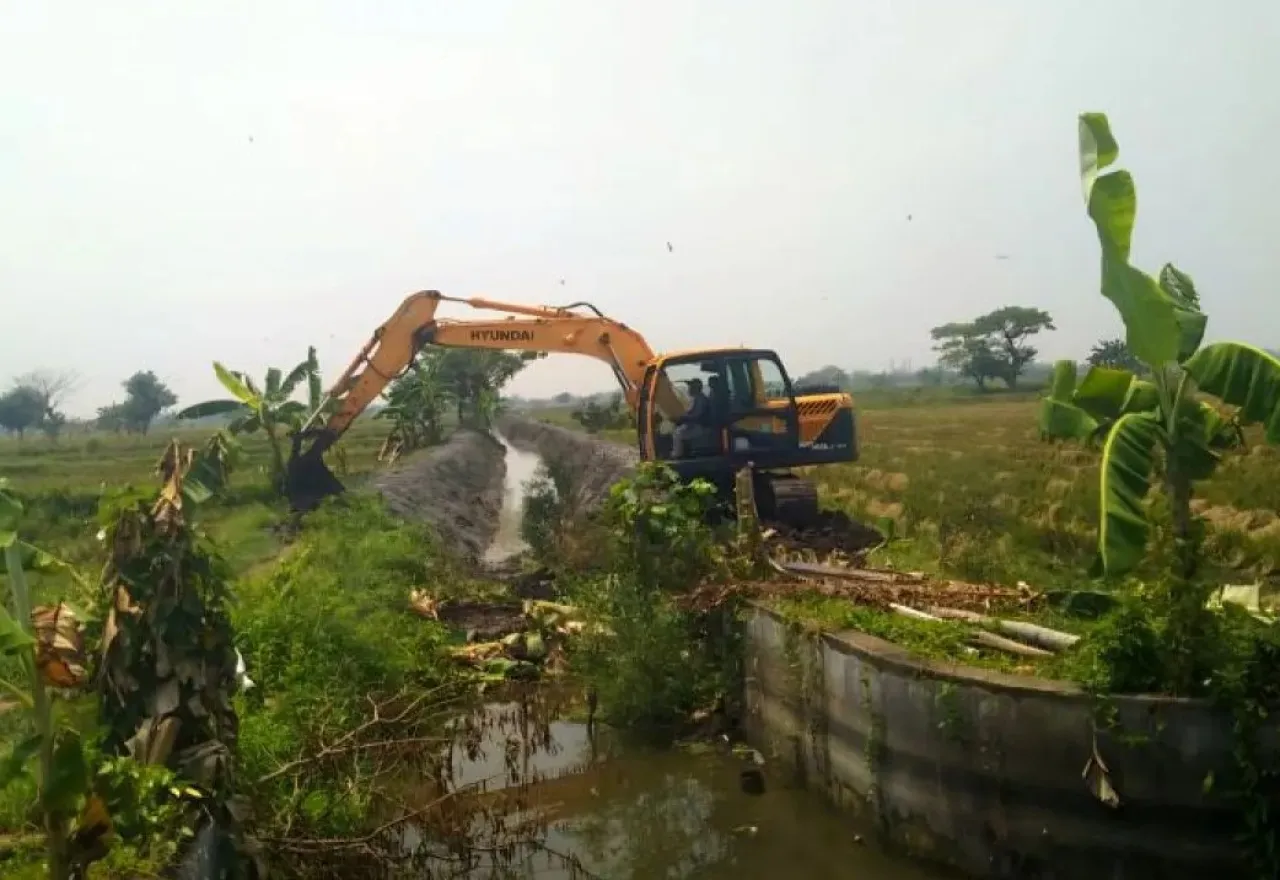 Antisipasi Banjir di Musim Hujan, Lamongan Percepat Pembenahan 68 Titik Saluran Air