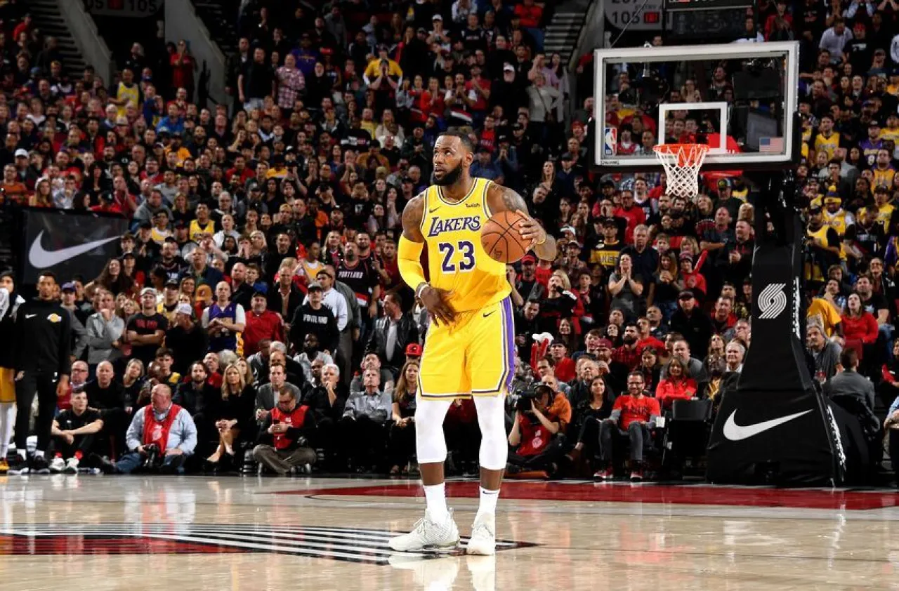 Lakers Istirahatkan LeBron, Targetkan Tampil Fit di Laga Pembuka NBA
