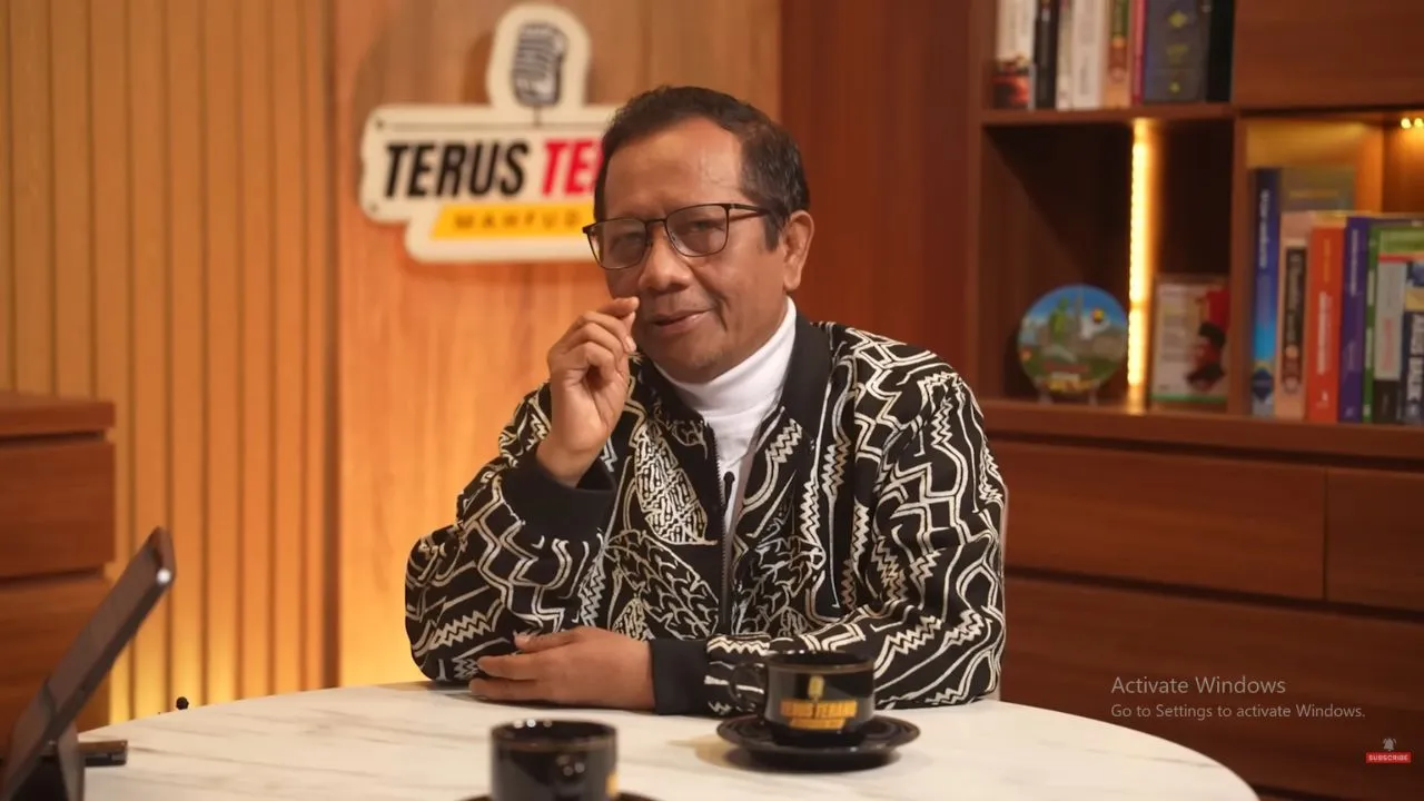 Baca juga : Dugaan Penggelembungan Anggaran Whoosh 3x, Mahfud MD Siap Diperiksa KPK