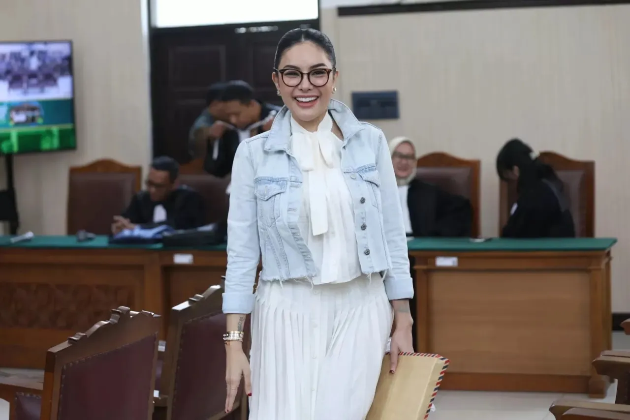 Baca juga : 2 Bulan Lapor ke KPK, Pengaduan Nikita Mirzani Direspon
