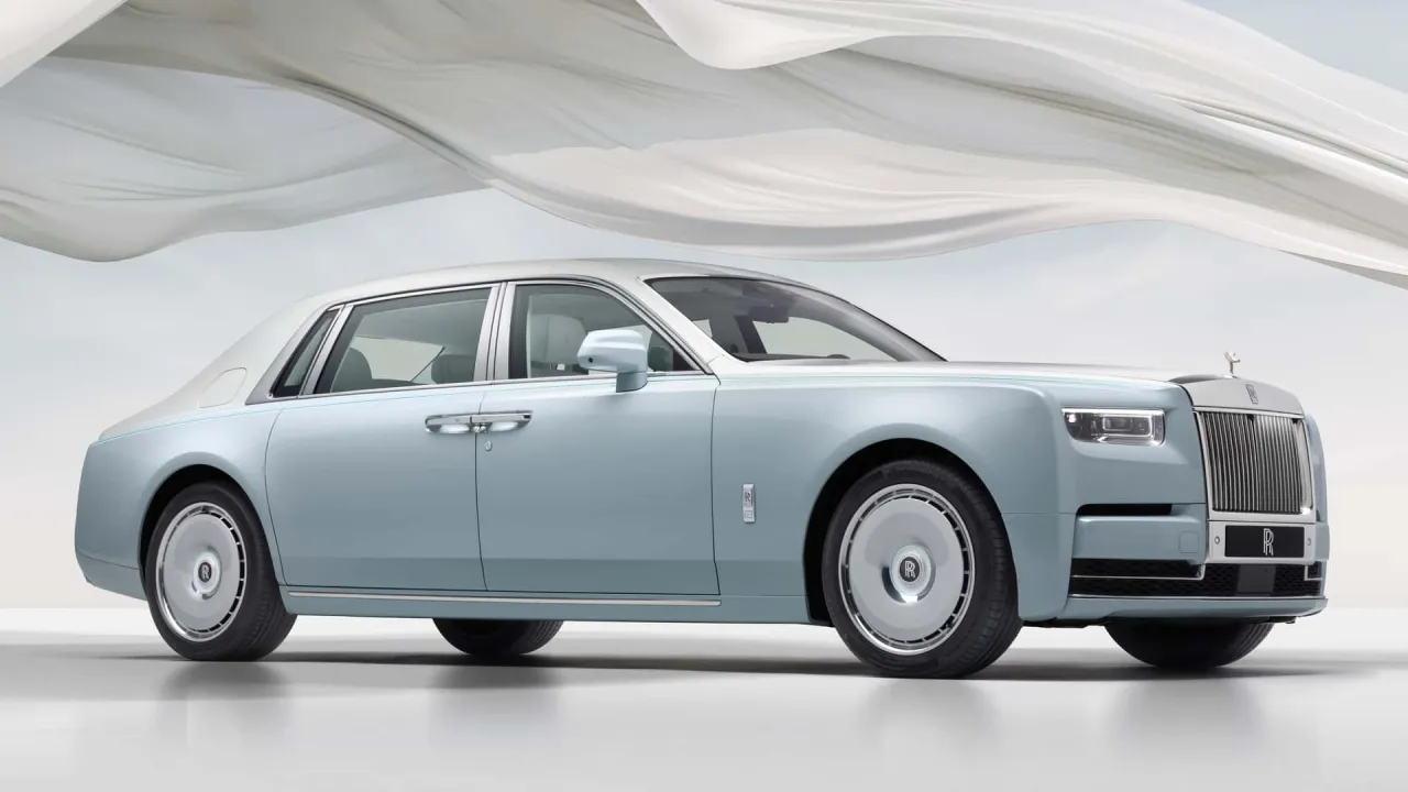Hanya Ada 25 Unit di Dunia, Rolls-Royce Rilis Koleksi Eksklusif dan Langka ‘Private Collection’