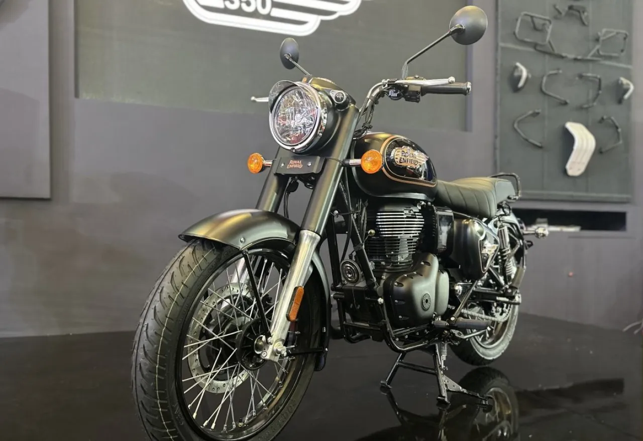 Royal Enfield Catat Rekor Penjualan Tertinggi Sepanjang Sejarah