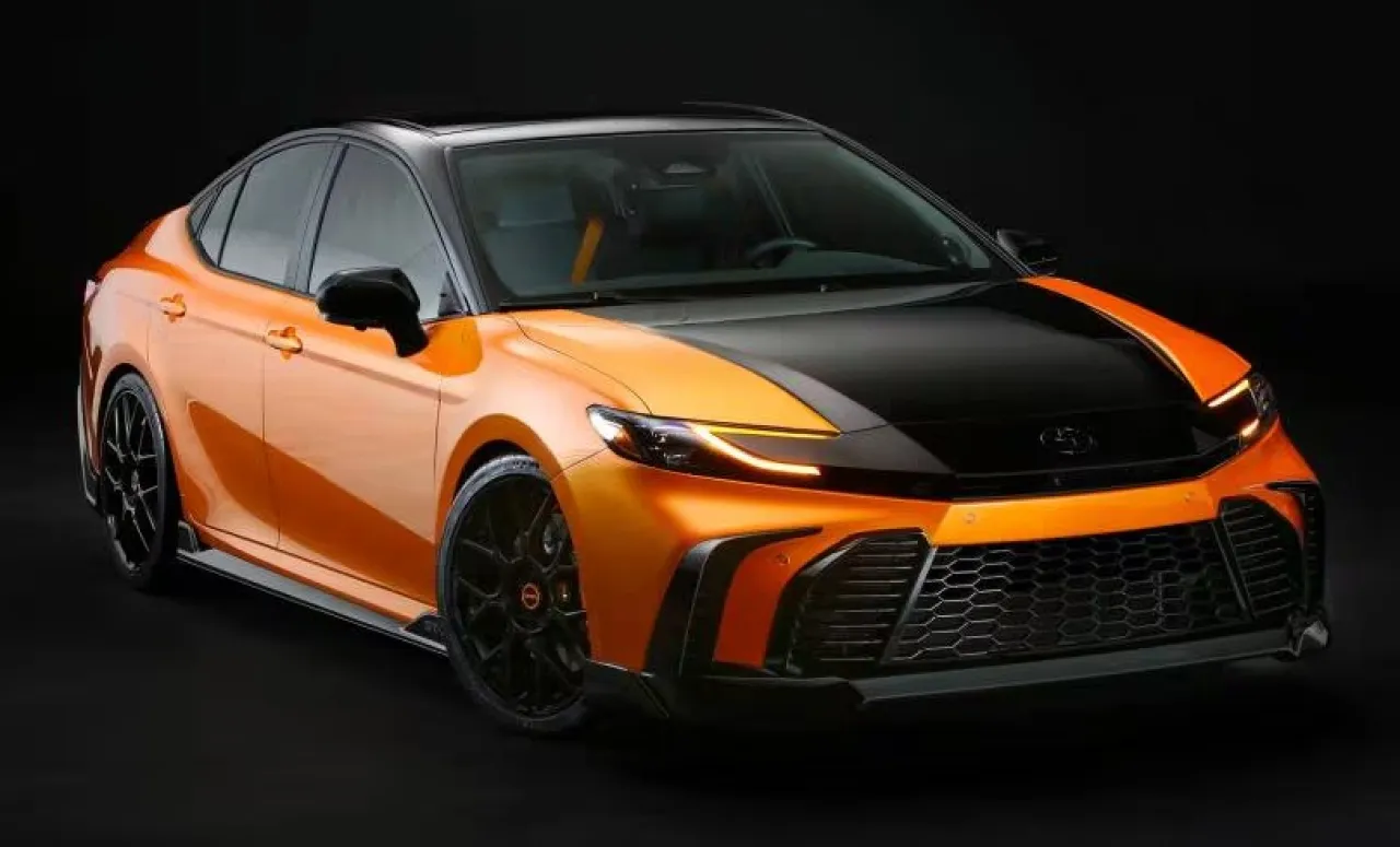 Tampil Mentereng di SEMA 2025, Toyota Camry GT-S Lebih Sporty dan Agresif