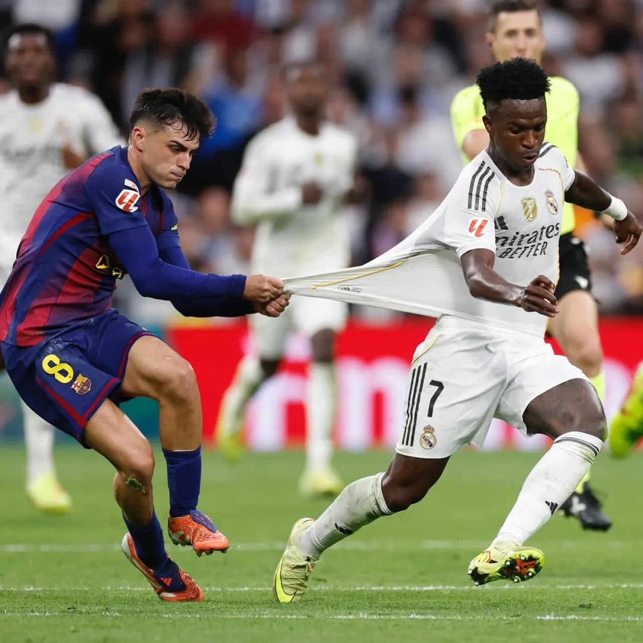 Baca juga : El Clasico di Bernabeu, Real Madrid Tundukkan Barcelona dengan Skor 2-1
