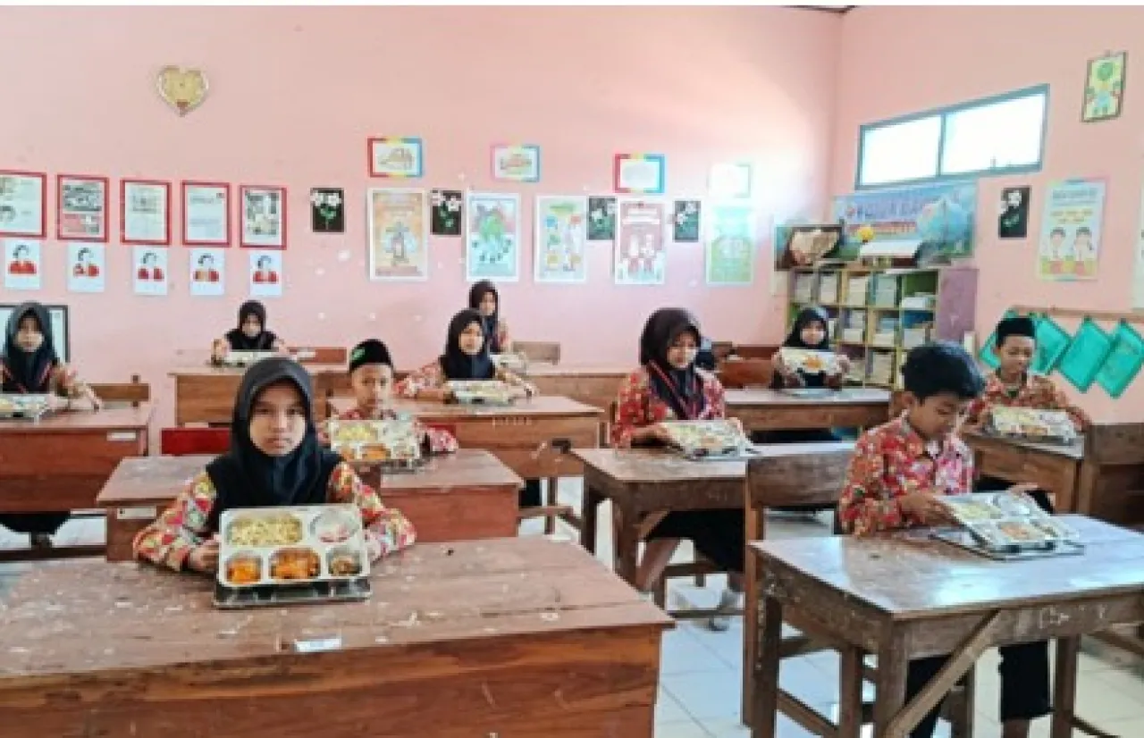 Tidak Sekadar Makan Gratis, MBG Jadi Sarana Pendidikan Karakter di Kebonsari