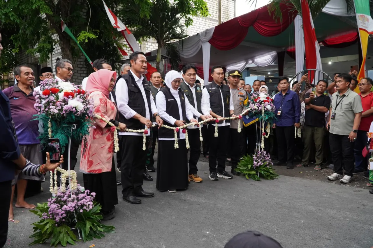 Dibantu Pemprov Jatim, Warga Miru-Jugo Sekaran Nikmati Jalan Mulus Aspal