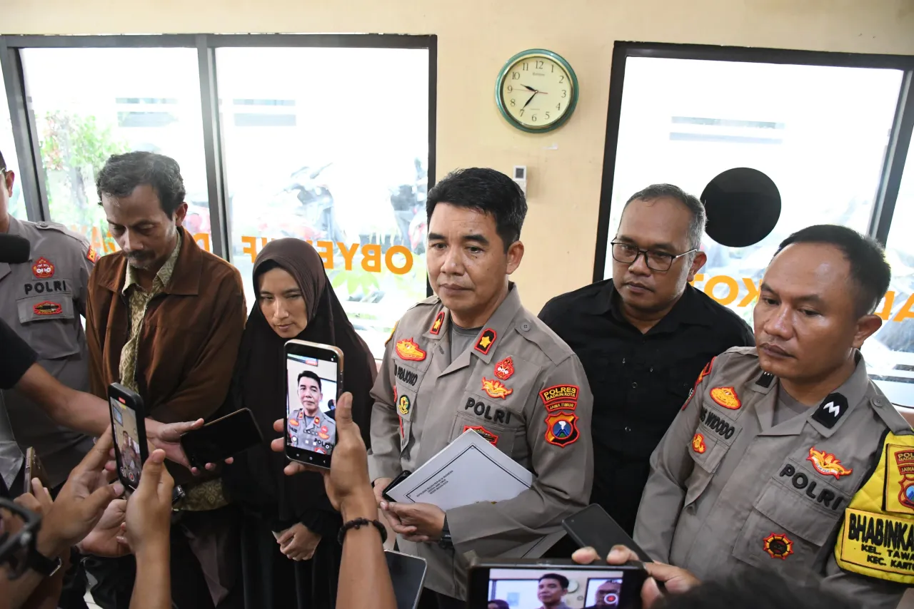 Baca juga : Hilang Lebih Dari Sepekan, Gadis Kota Madiun Ditemukan Selamat di Semarang