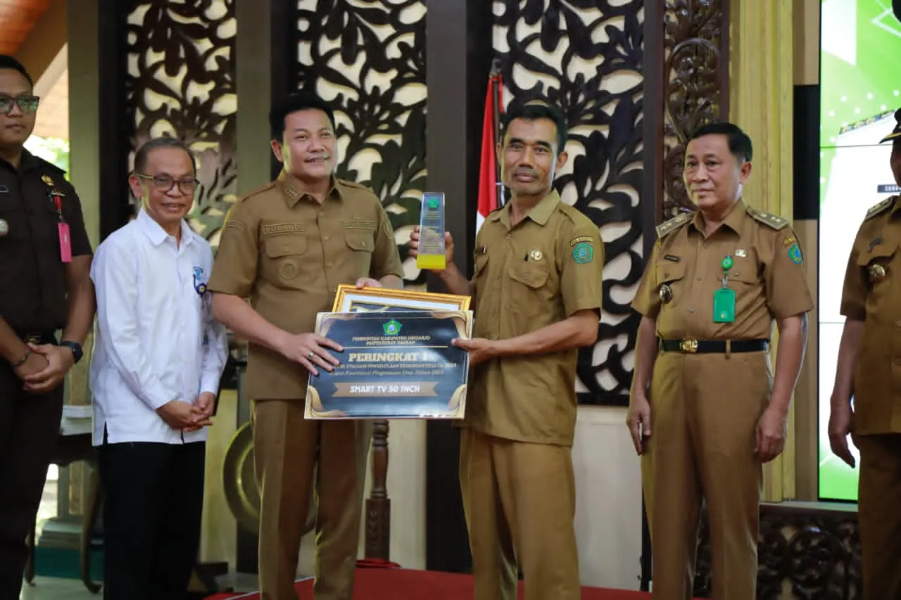 Rakorwasdes 2025, Bupati Subandi Apresiasi 10 Desa dengan Tata Kelola Desa Sangat Memadai