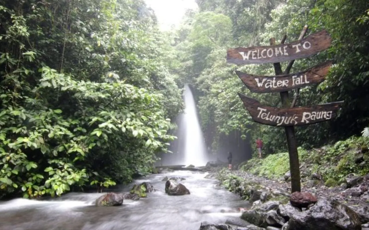 Air Terjun Telunjuk Raung, Surga Tersembunyi di Kaki Gunung Raung Banyuwangi