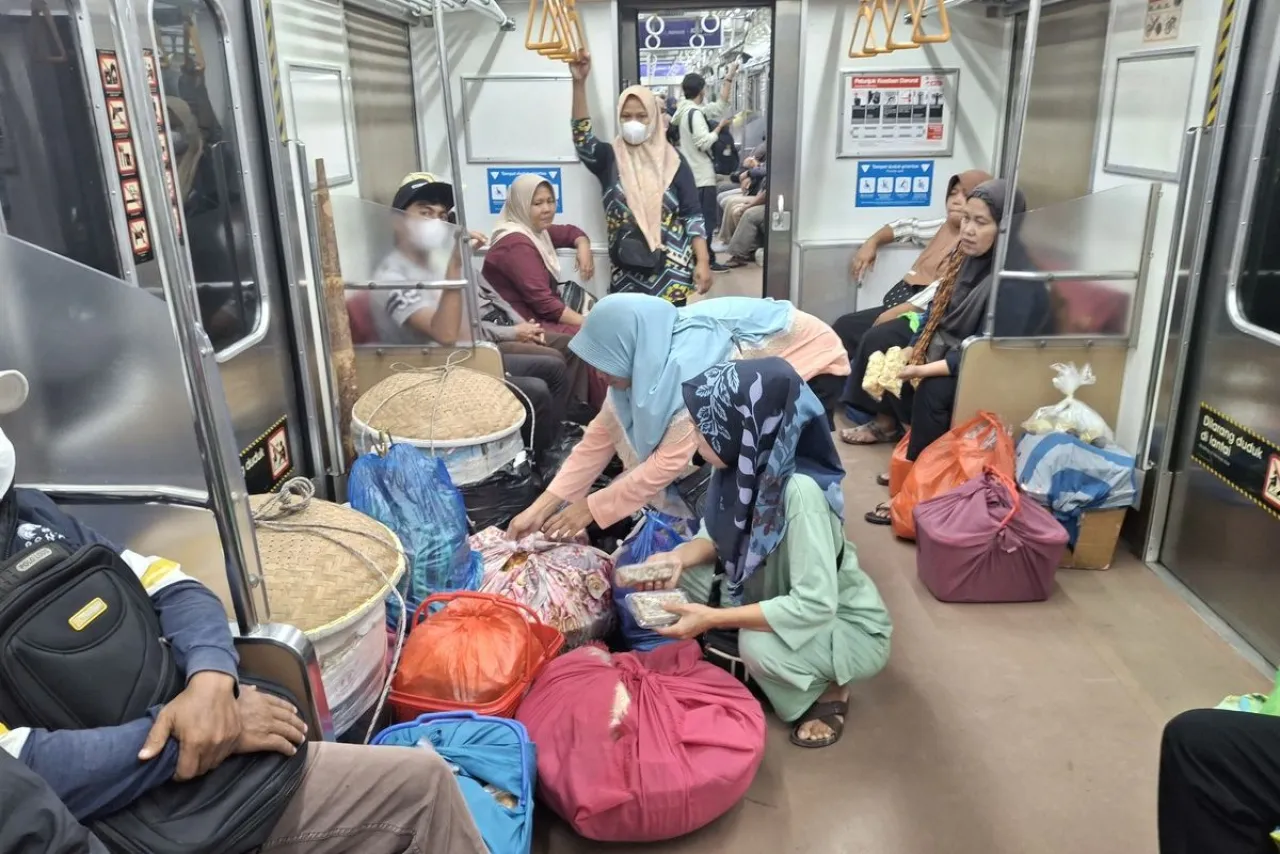 Kereta Api Petani Dihidupkan Lagi, Adopsi China