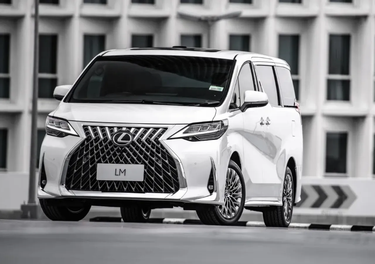 Kuasai Pasar Mobil Hybrid Mewah, Konsumen Lexus Didominasi Kaum Elit
