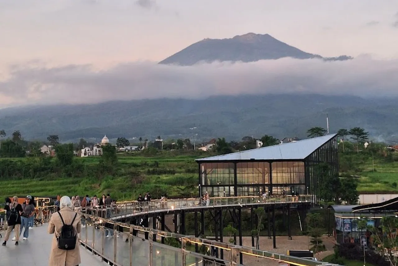 Pesona Malang Skyland, Wisata Baru di Atas Awan yang Ramah Anak dan Instagramable