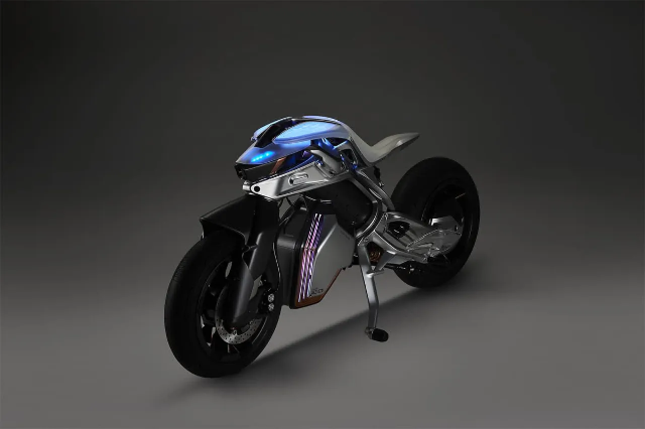 Gila! Yamaha Motoroid:A Bisa Bergerak dan Seimbang Sendiri Berkat AI