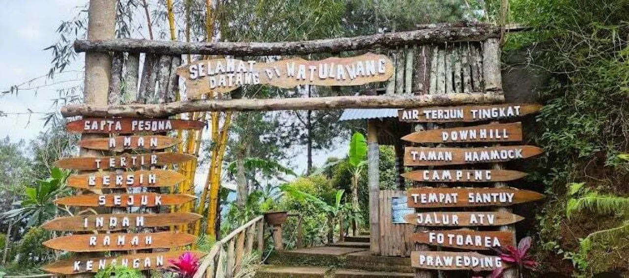 Air Terjun Watu Lawang, Pesona Tersembunyi di Balik Tebing Probolinggo