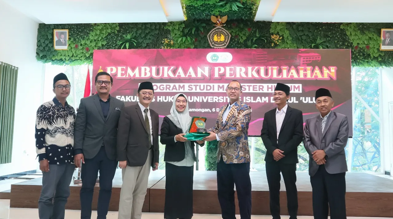 Baca juga : Beri Kuliah Perdana Magister Hukum Unisda, Prof. Suparto Soroti Tantangan Profesi Hukum Era Digital