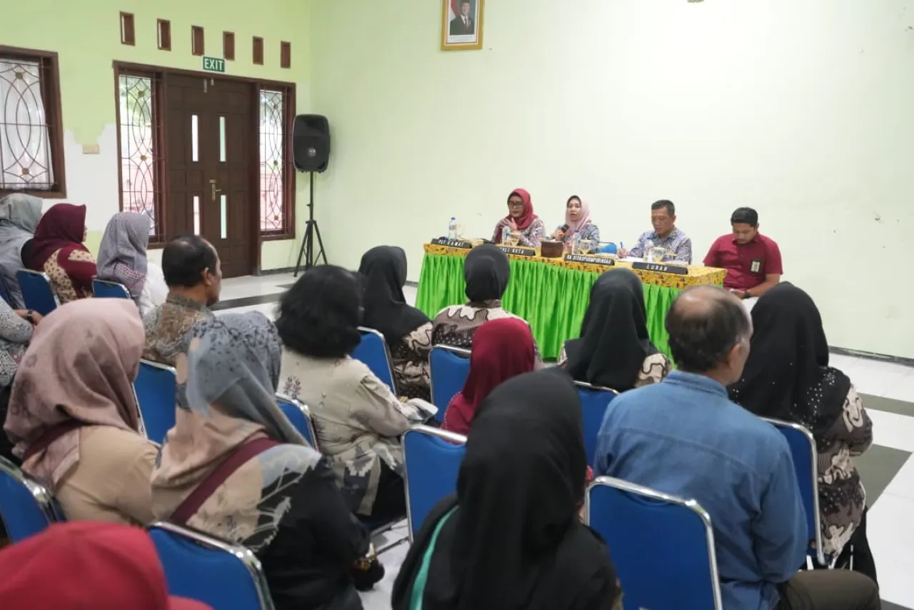 Camat Magersari Minta Jajaran Solid, Pelayanan ke Masyarakat Jangan Dipersulit