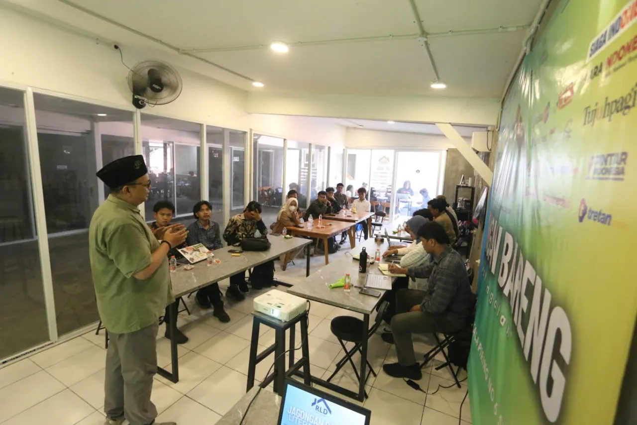 Baca juga : Gandeng RLD, GMNI Surabaya Bekali Kader Ilmu Jurnalistik hingga SEO Web