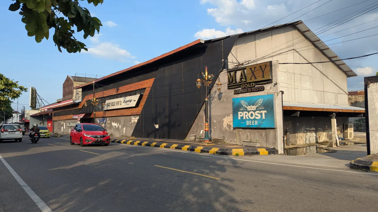 Baca juga : Pekerja THM Maxy Gold Madiun Laporkan Dugaan Pemerkosaan oleh Dua Rekan Kerja