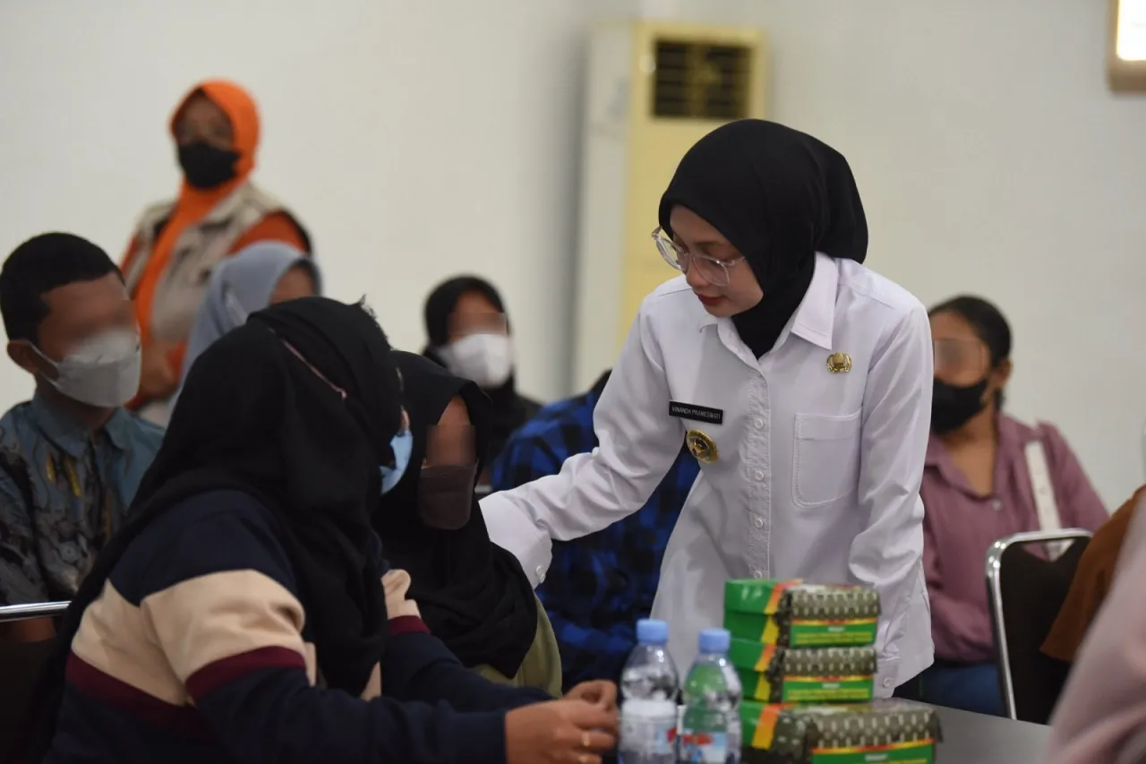 Baca juga : Mbak Wali Beri Motivasi dan BLT kepada Anak Berhadapan dengan Hukum